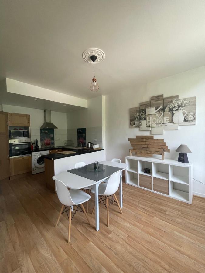 Le Chateau Emile Loubet - Appartement Entier La Begude-de-Mazenc Exterior photo