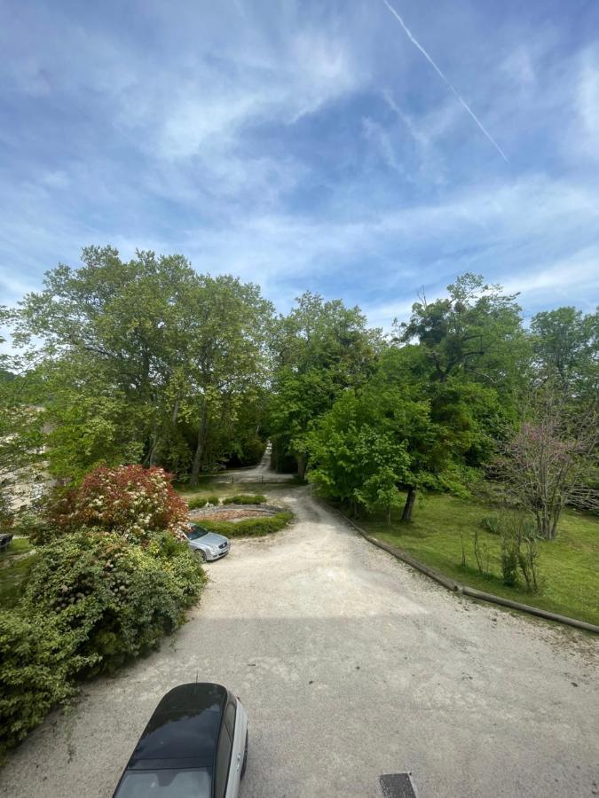 Le Chateau Emile Loubet - Appartement Entier La Begude-de-Mazenc Exterior photo